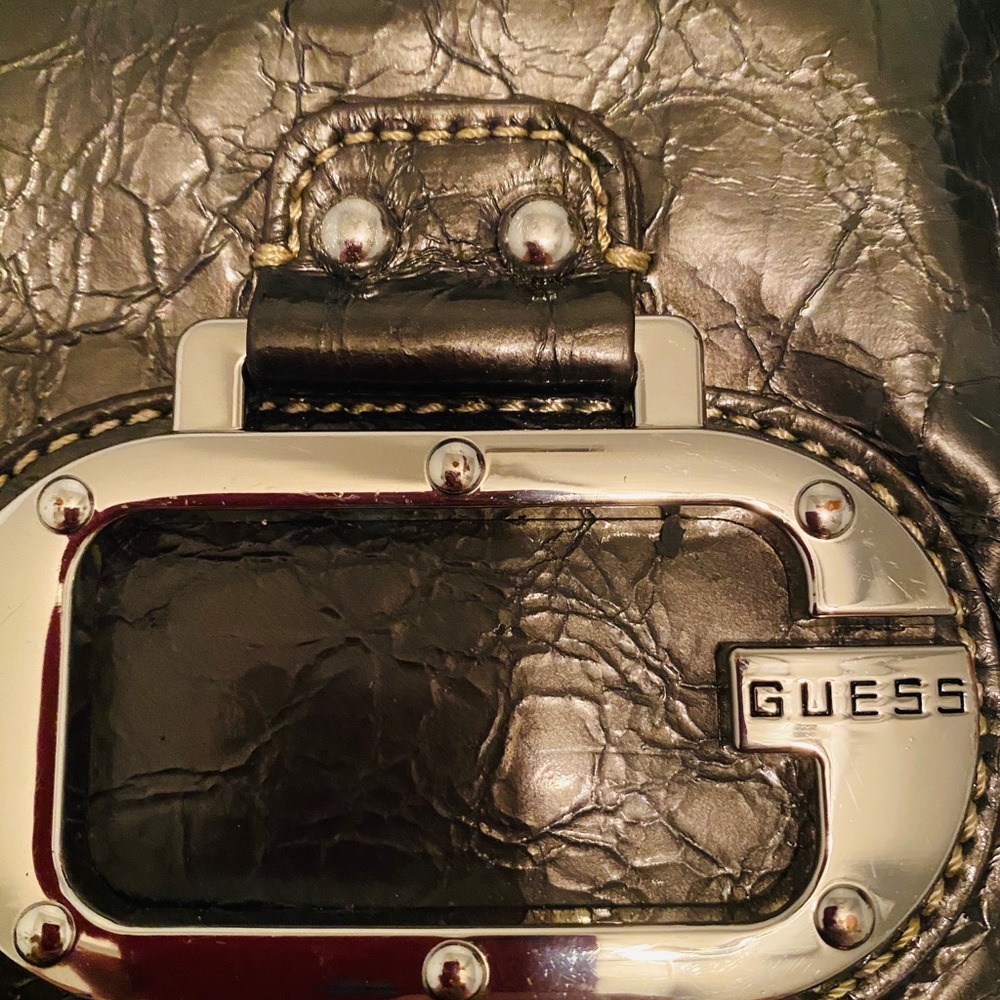 Guess handbag - Picture 2 of 2